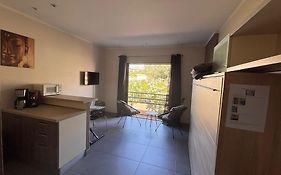 Studio climatisée dans résidence à 5 minutes des plages a pied